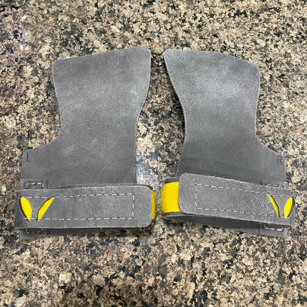 Victory Grips - Stealth Freedom - Size XL Womens
